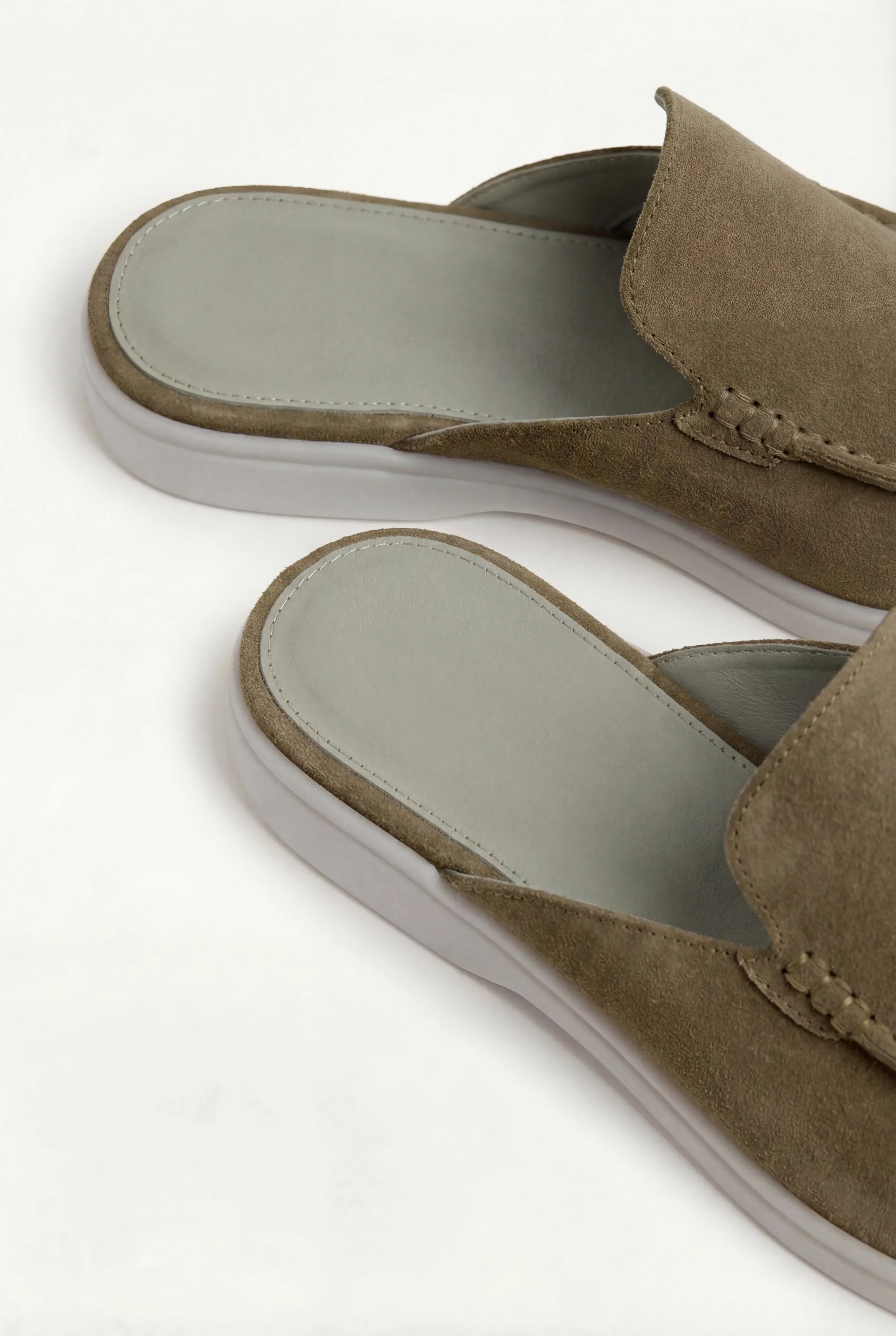 Suède Yacht Mule Olive